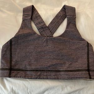 Lululemon sports bra